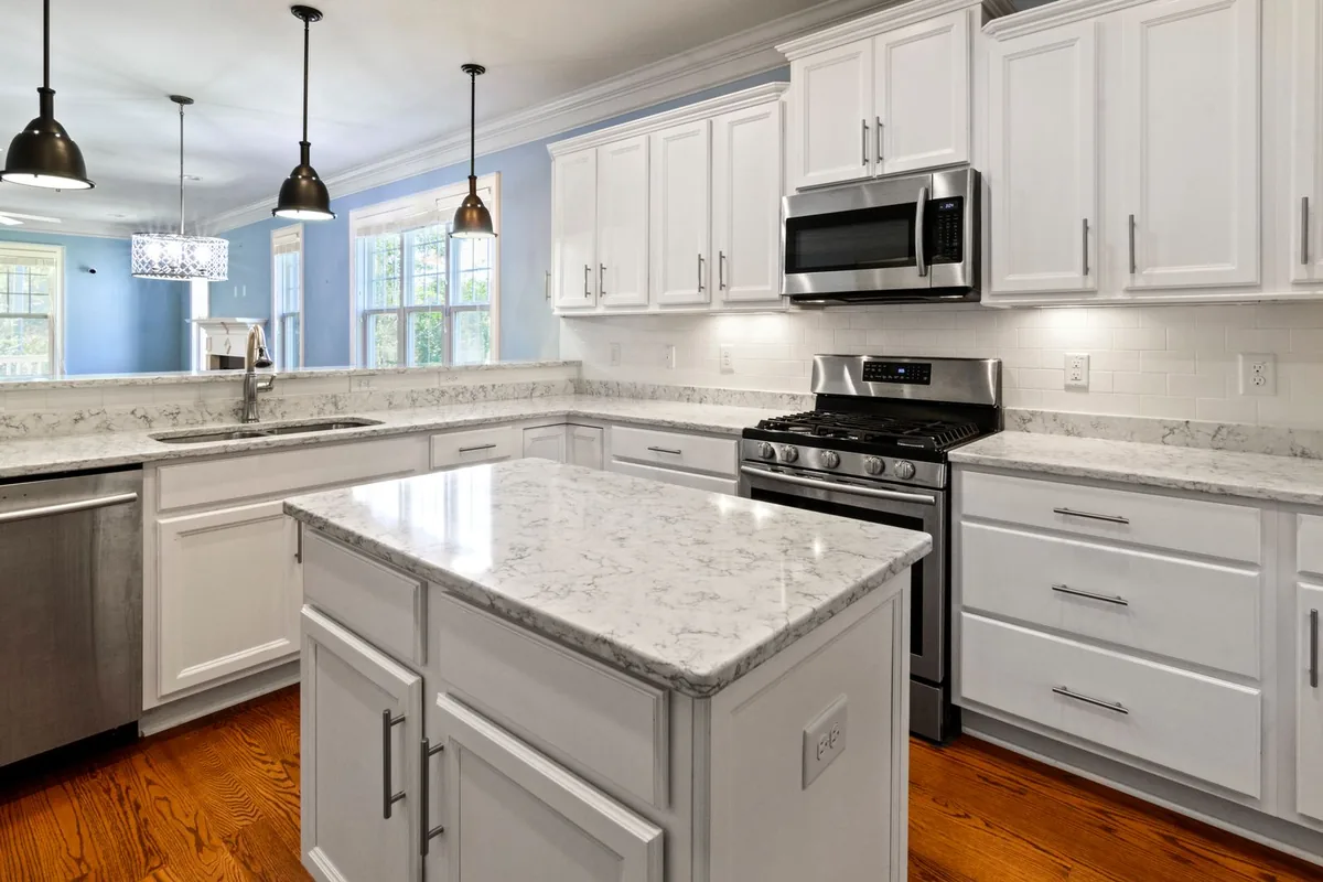 Filth & Squalor Cleanup in Pinewood, FL